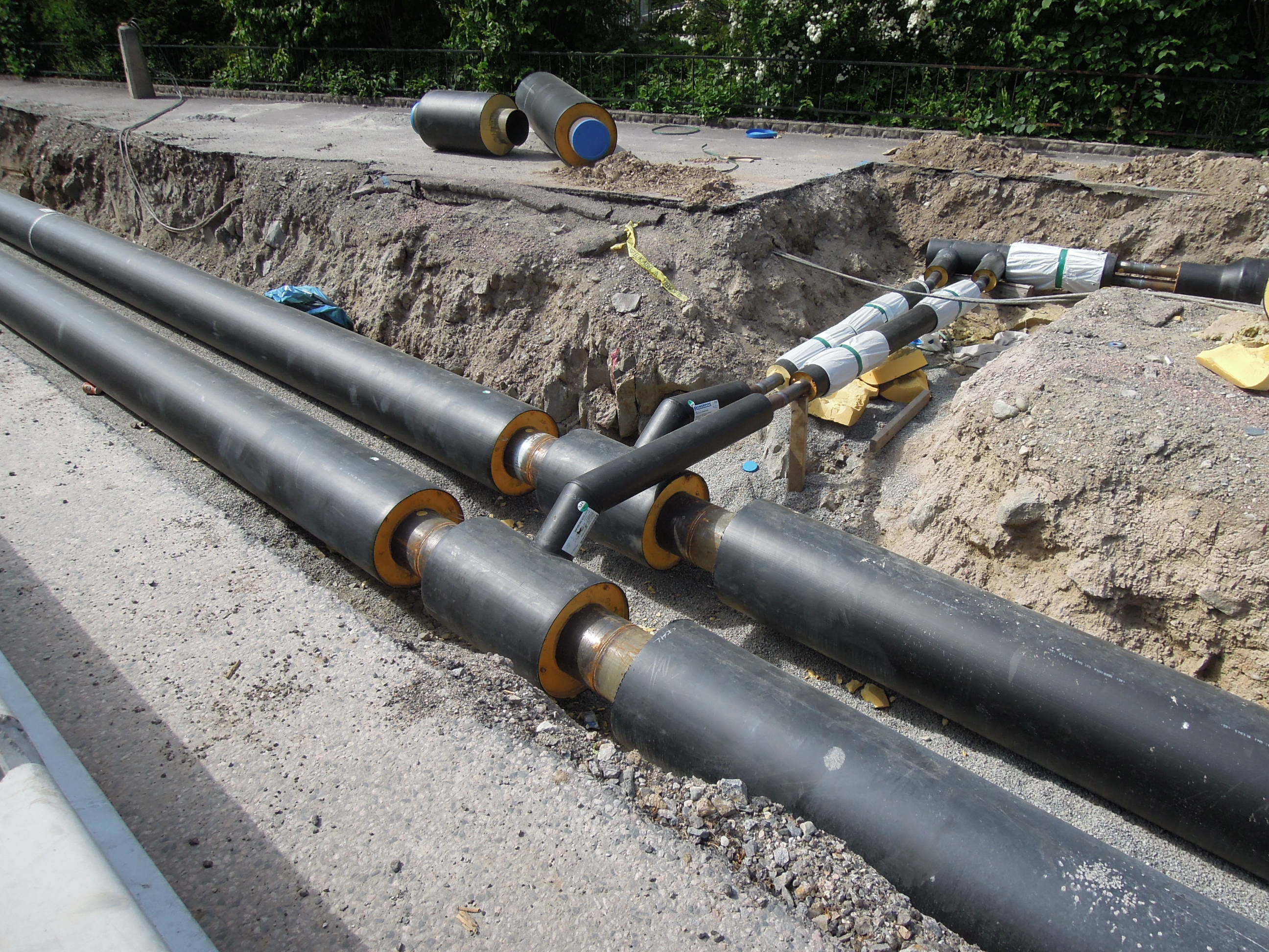 District_heating_pipelines_Västerås_1 (1)[41].jpg