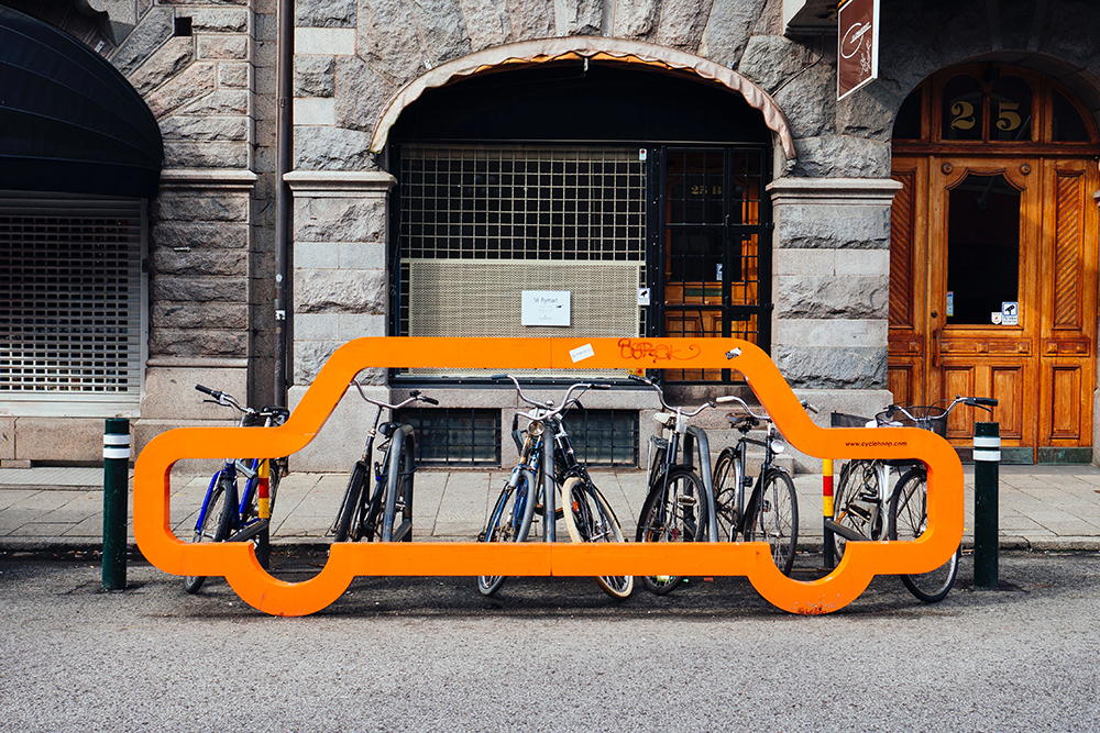 Cykelstativ i form av en bil