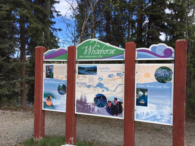Sign with map and information about Whitehorse – the wilderness city